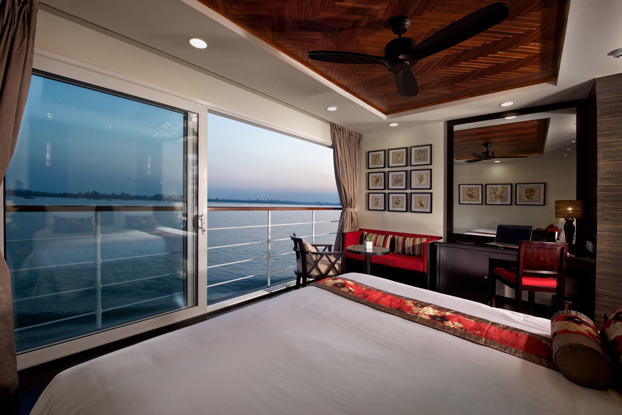 Avalon Waterways Avalon Saigon Cabin 2.jpg